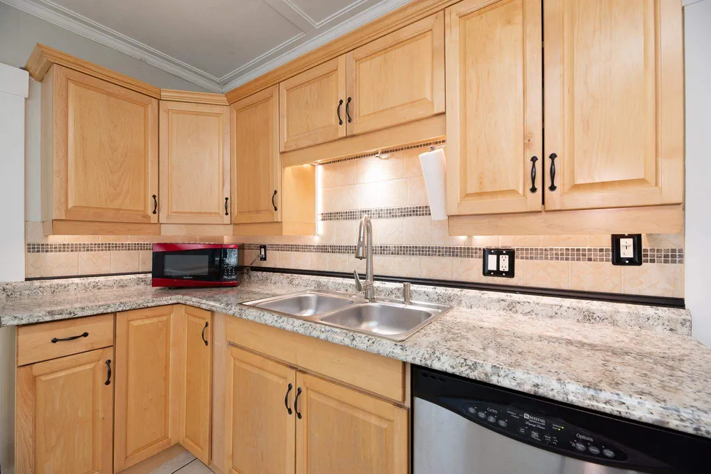 13 Friendship Street Rochester NH 03867