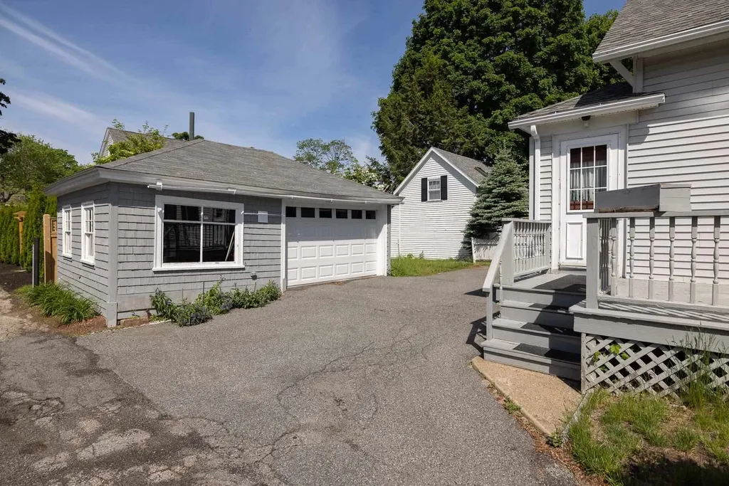 219 Sagamore Avenue Portsmouth NH 03801