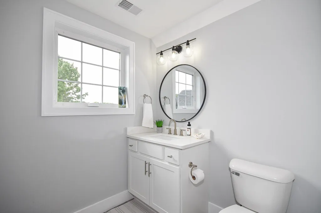 15 Topaz Drive Dover NH 03820