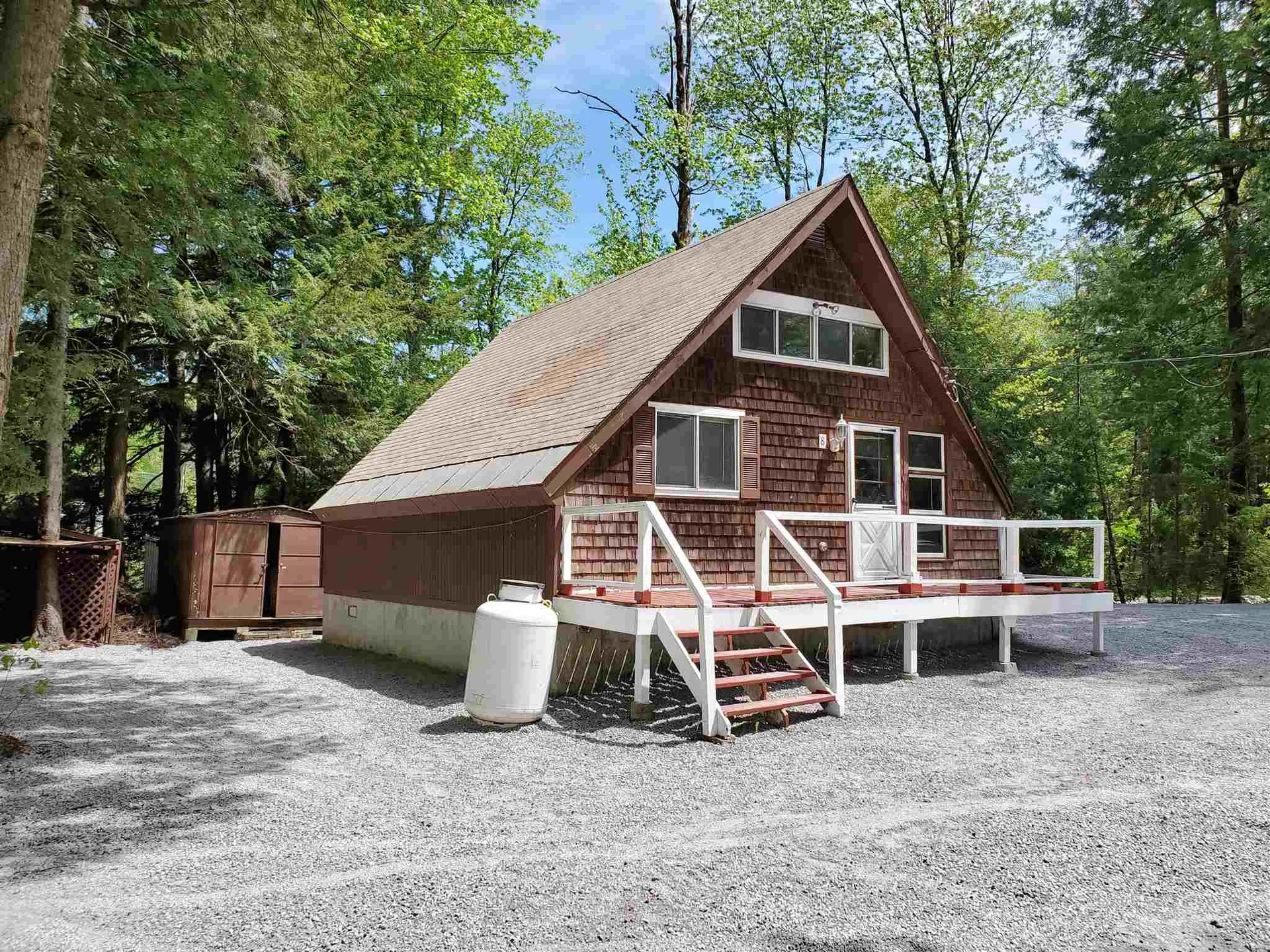 8 Raccoon Alley Hillsborough NH 03244