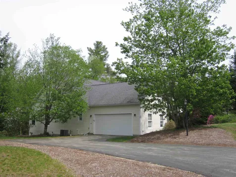 39 Conifer Lane New London NH 03257