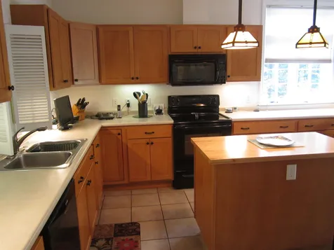 39 Conifer Lane New London NH 03257