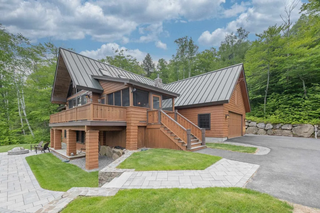 25 Queens Way Lincoln NH 03251