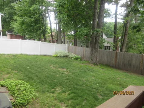 21 Clearview Drive Nashua NH 03062