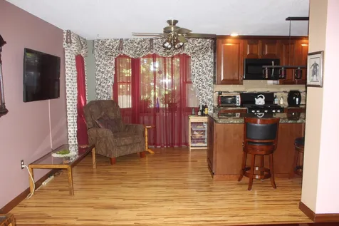 21 Clearview Drive Nashua NH 03062