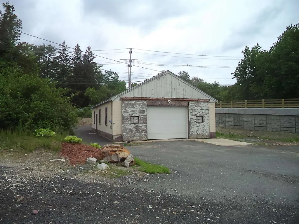 41 Elm Street Salisbury MA 01952