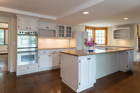 154 Pickpocket Road Brentwood NH 03833