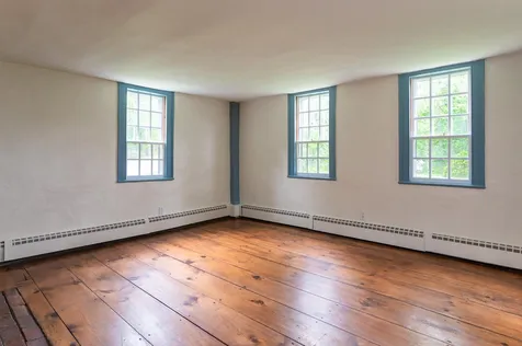 154 Pickpocket Road Brentwood NH 03833