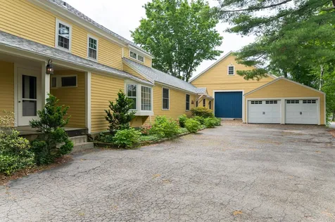 154 Pickpocket Road Brentwood NH 03833