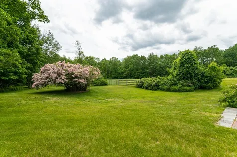 154 Pickpocket Road Brentwood NH 03833