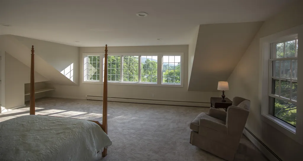 170 Thorn Apple Lane Hartford VT 05059