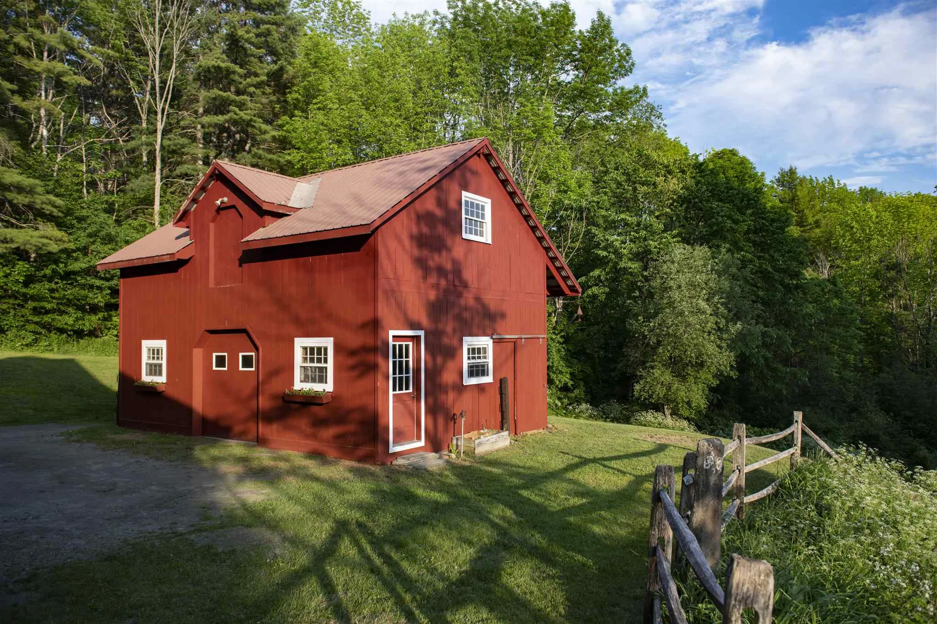 170 Thorn Apple Lane Hartford VT 05059