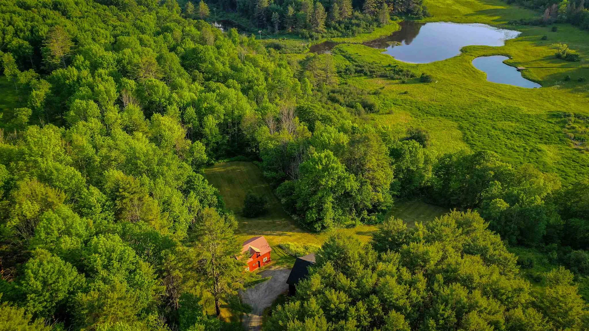 170 Thorn Apple Lane Hartford VT 05059