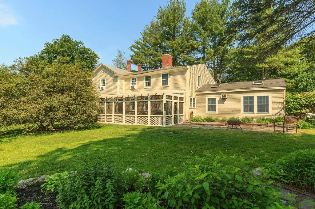 6 Lane Road Derry NH 03038