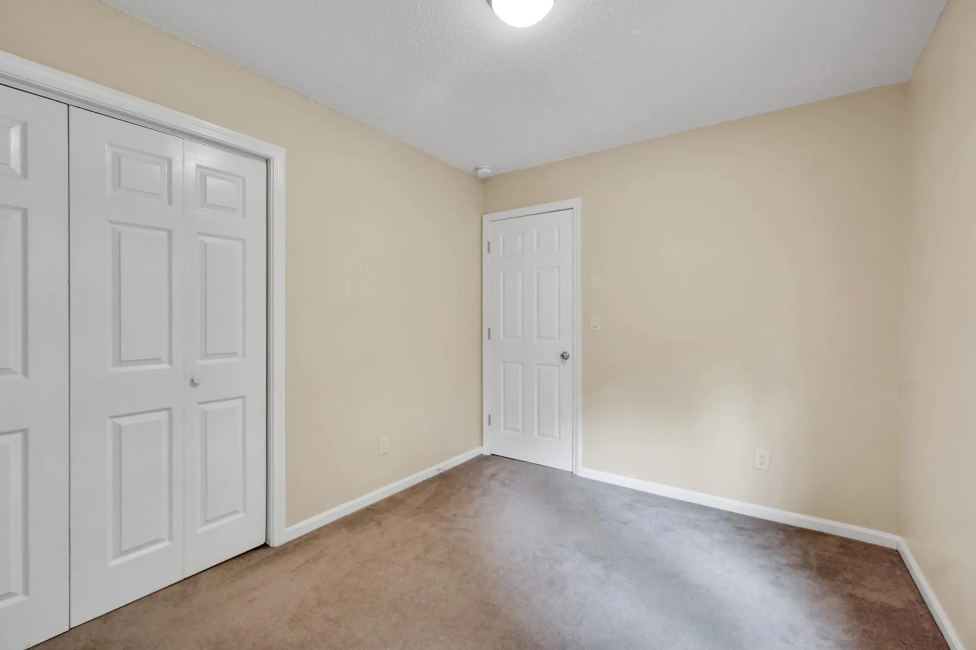 438 Oak Circle Colchester VT 05446