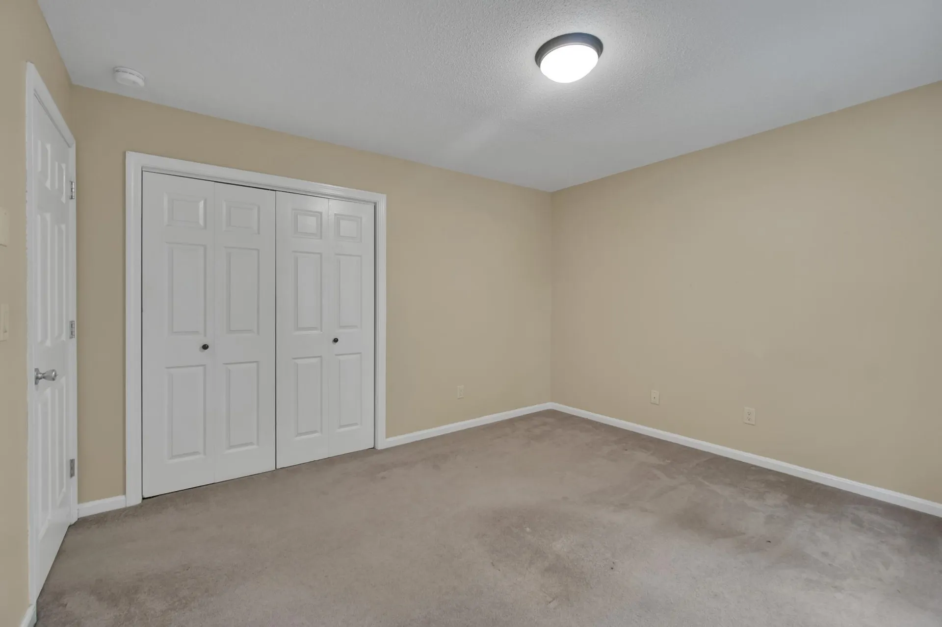 438 Oak Circle Colchester VT 05446