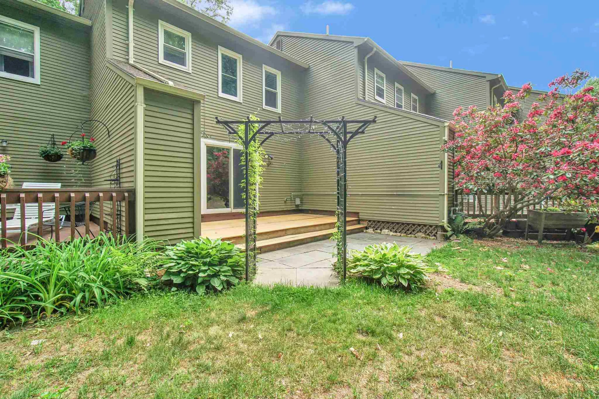 438 Oak Circle Colchester VT 05446