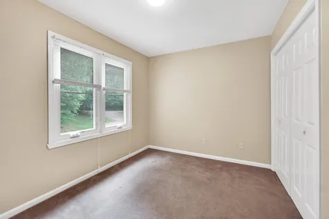 438 Oak Circle Colchester VT 05446