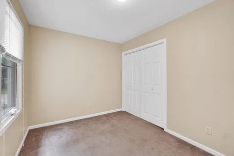 438 Oak Circle Colchester VT 05446