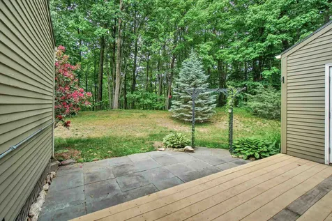 438 Oak Circle Colchester VT 05446