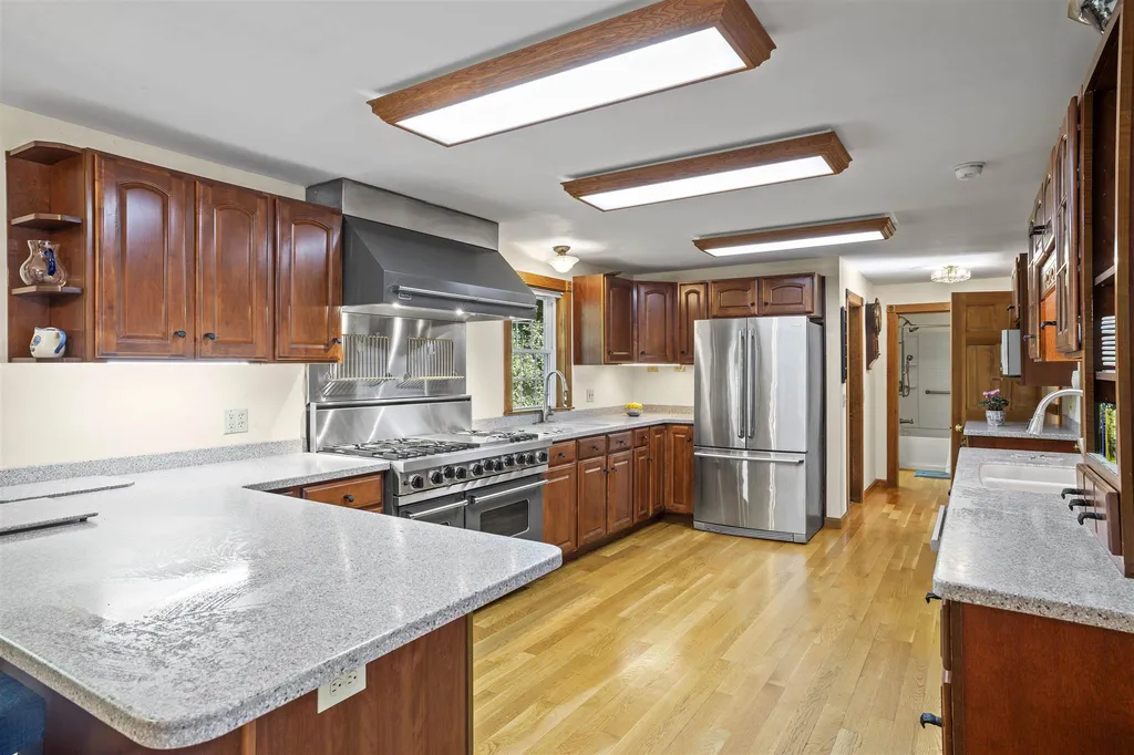 152 Flower Drive Barrington NH 03825