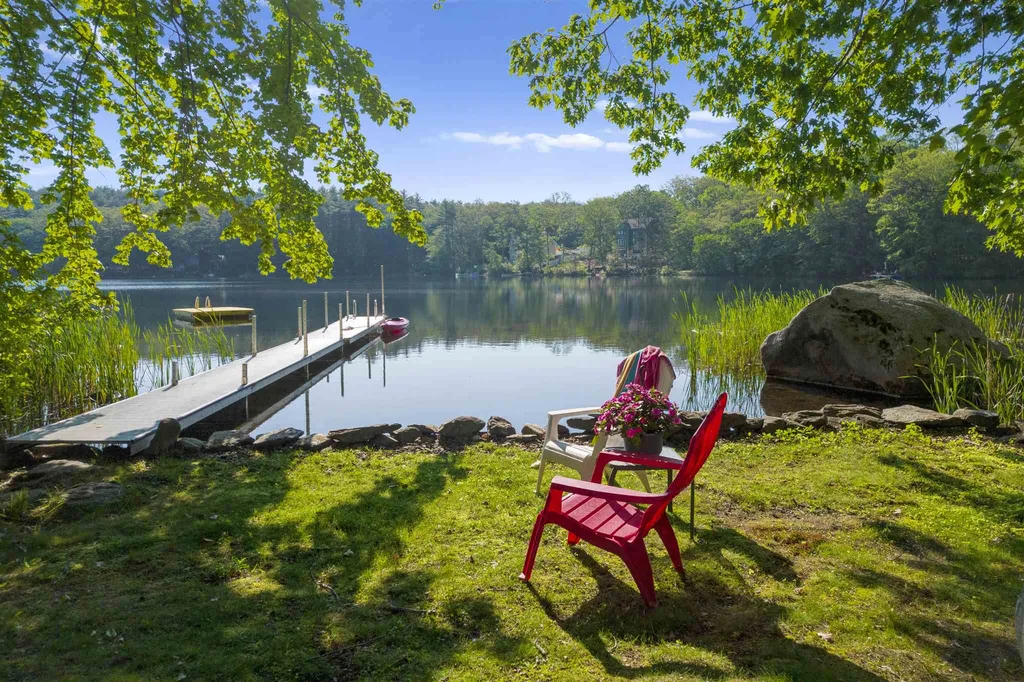 152 Flower Drive Barrington NH 03825
