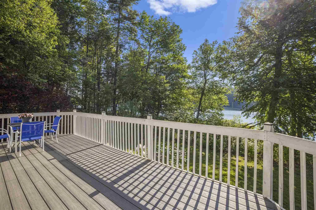 152 Flower Drive Barrington NH 03825