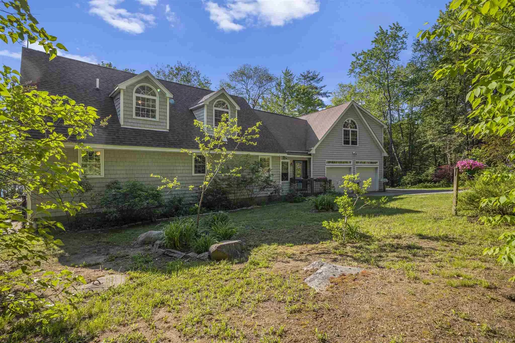 152 Flower Drive Barrington NH 03825