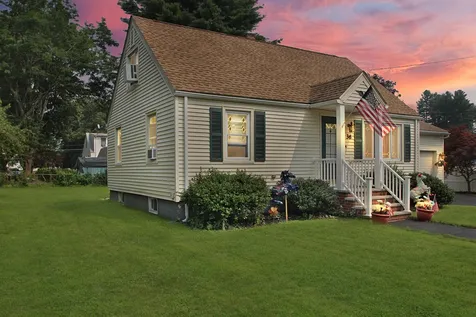 36 Maclarnon Road Salem NH 03079