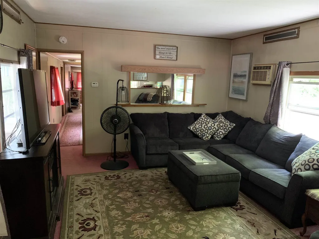 66 Town Pound Road Campton NH 03223