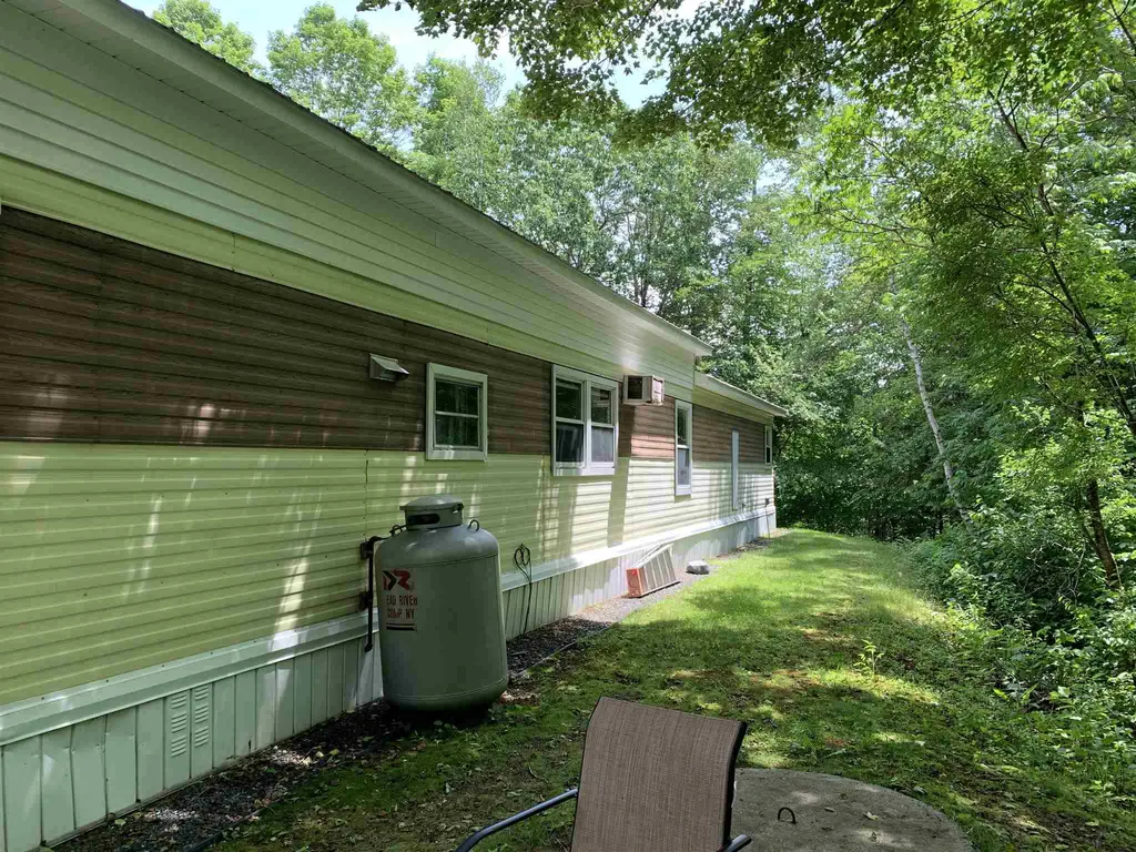 66 Town Pound Road Campton NH 03223