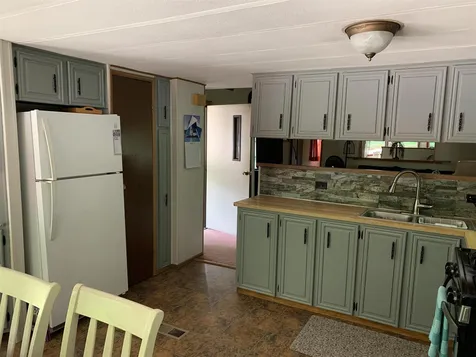 66 Town Pound Road Campton NH 03223