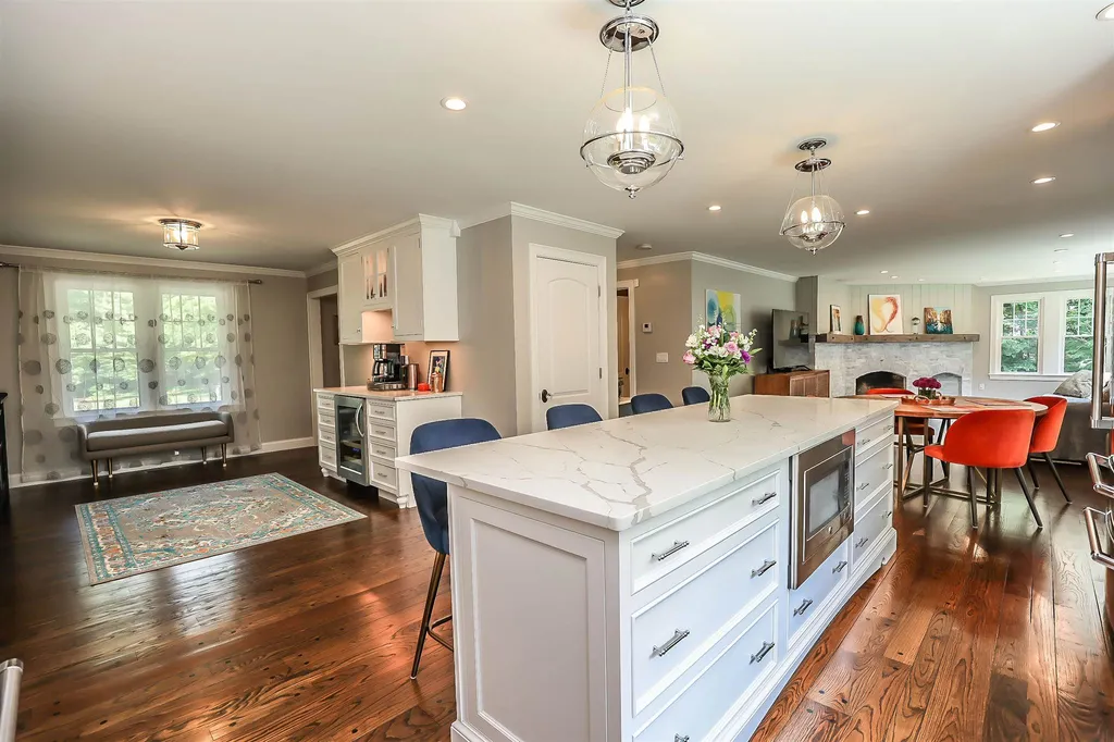 43 Crestwood Drive Hollis NH 03049