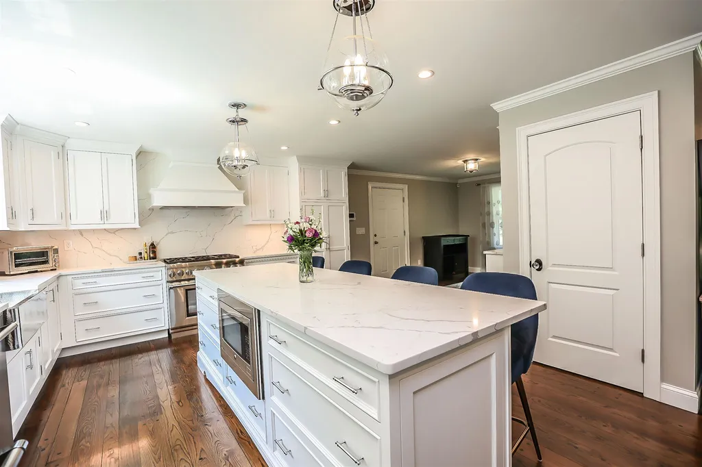 43 Crestwood Drive Hollis NH 03049