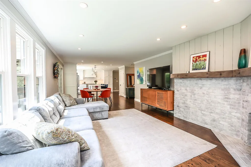 43 Crestwood Drive Hollis NH 03049