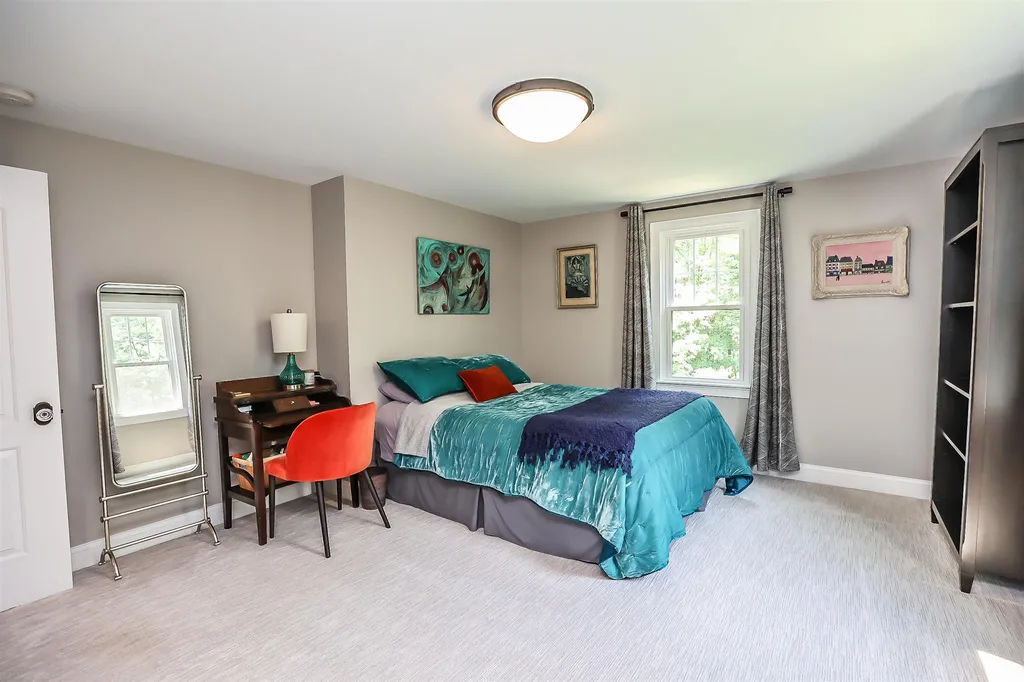 43 Crestwood Drive Hollis NH 03049