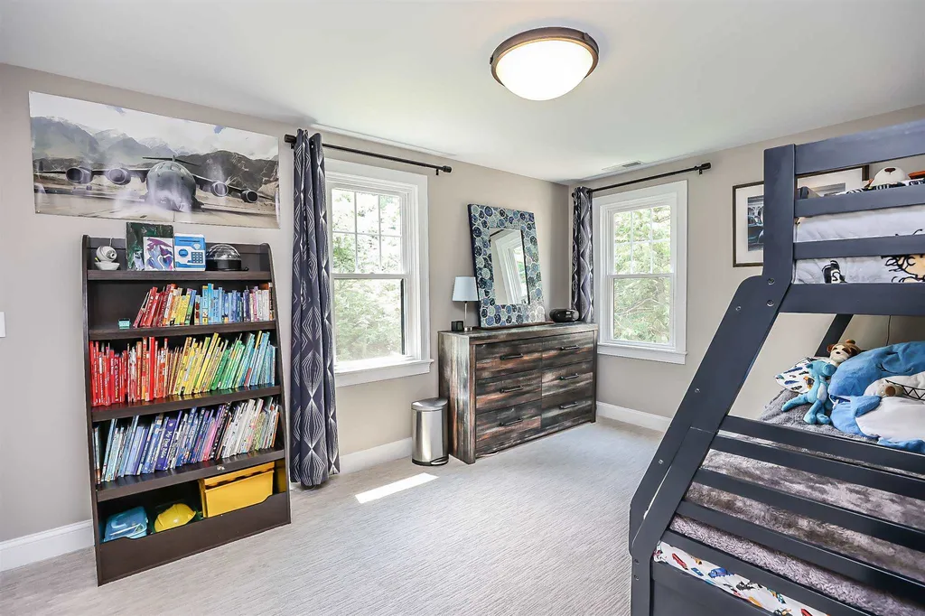 43 Crestwood Drive Hollis NH 03049