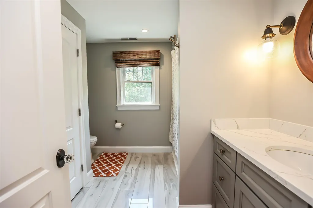 43 Crestwood Drive Hollis NH 03049