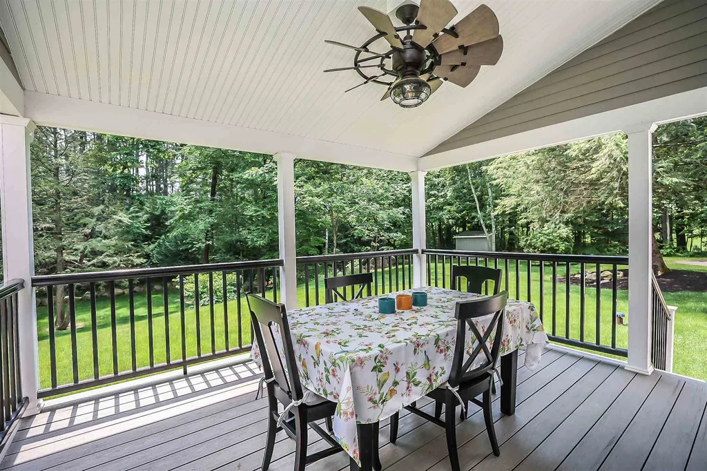 43 Crestwood Drive Hollis NH 03049