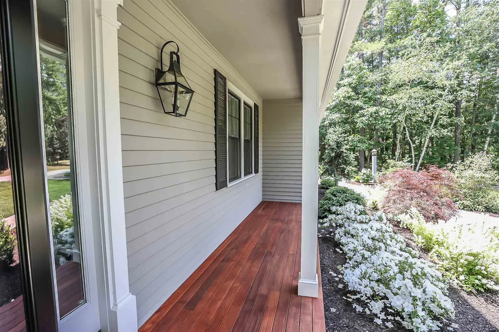 43 Crestwood Drive Hollis NH 03049