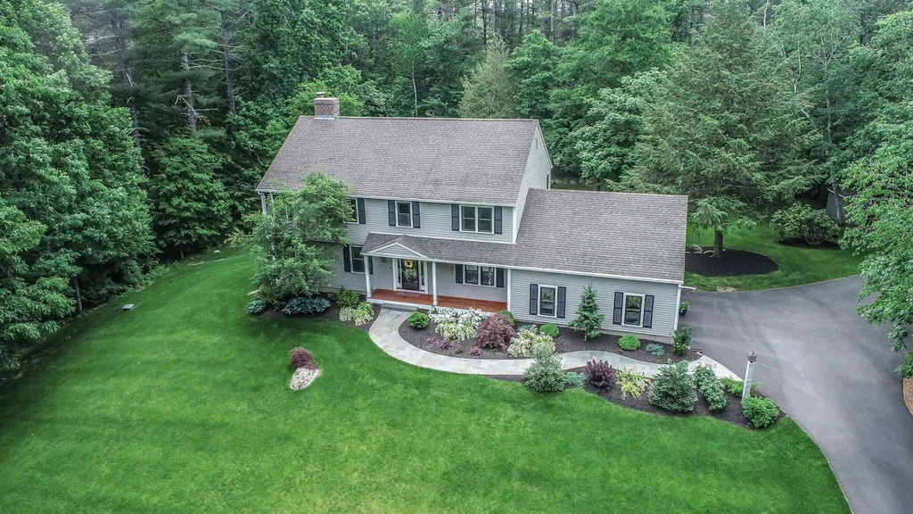43 Crestwood Drive Hollis NH 03049