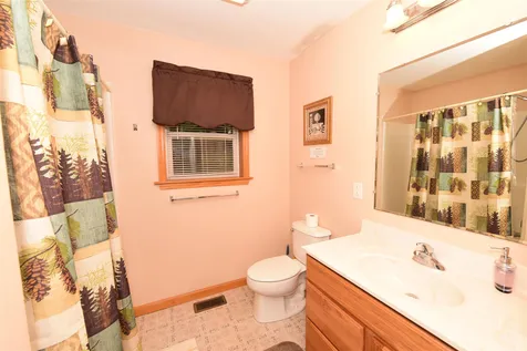 24 Upper Lakeview Drive Madison NH 03849