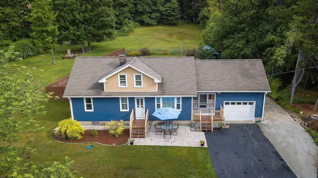3 Paige Hill Road Goffstown NH 03045
