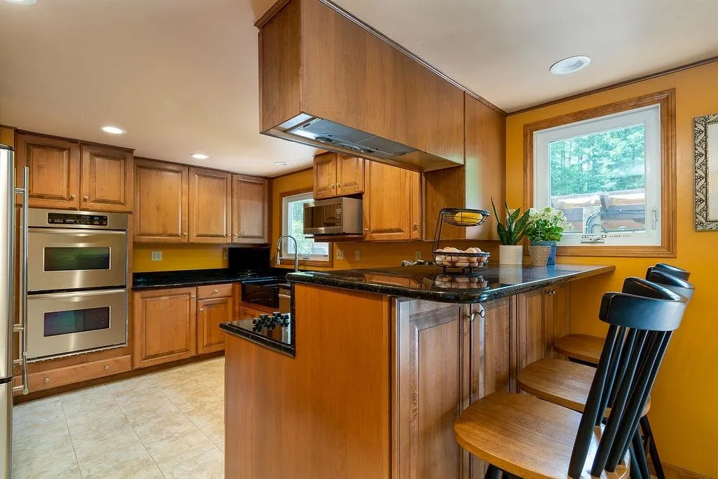 3 Paige Hill Road Goffstown NH 03045