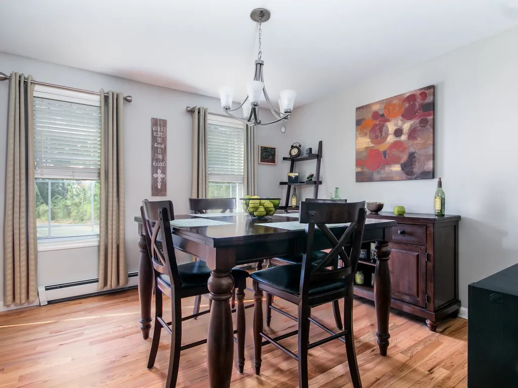 53 Gillis Street Nashua NH 03060