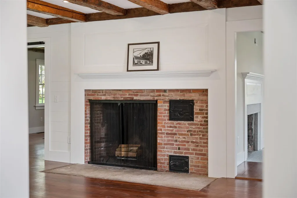 319 Burpee Hill Road New London NH 03257