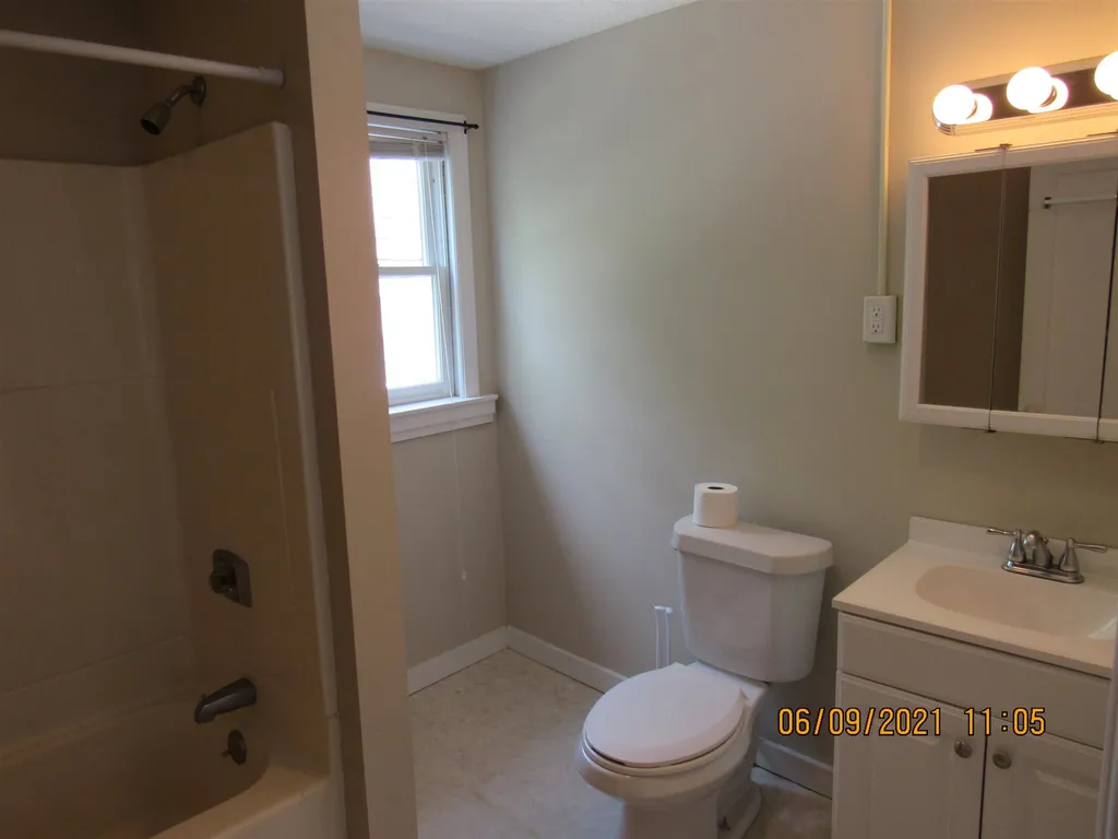 329 Harrison Street Manchester NH 03104