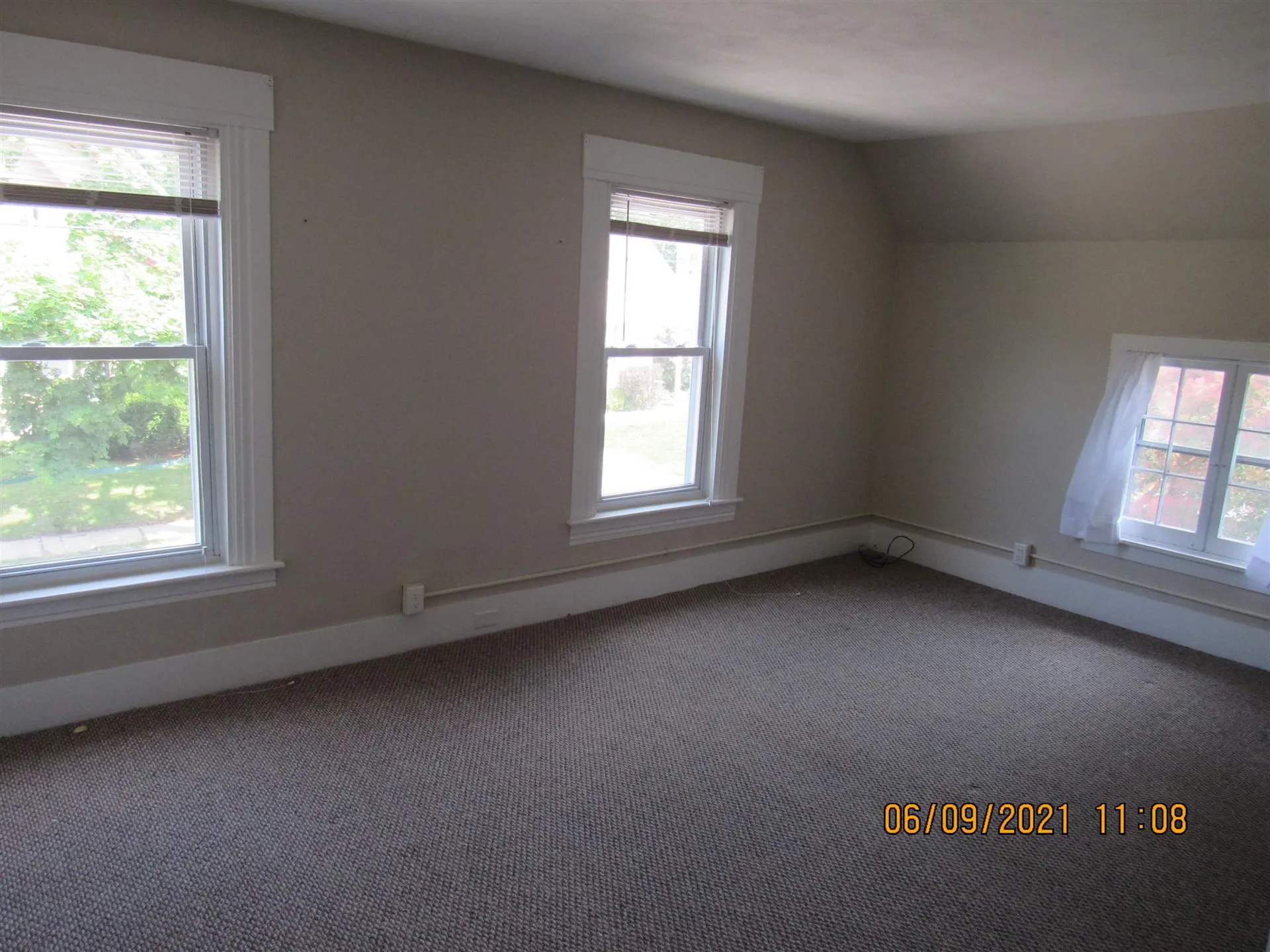 329 Harrison Street Manchester NH 03104