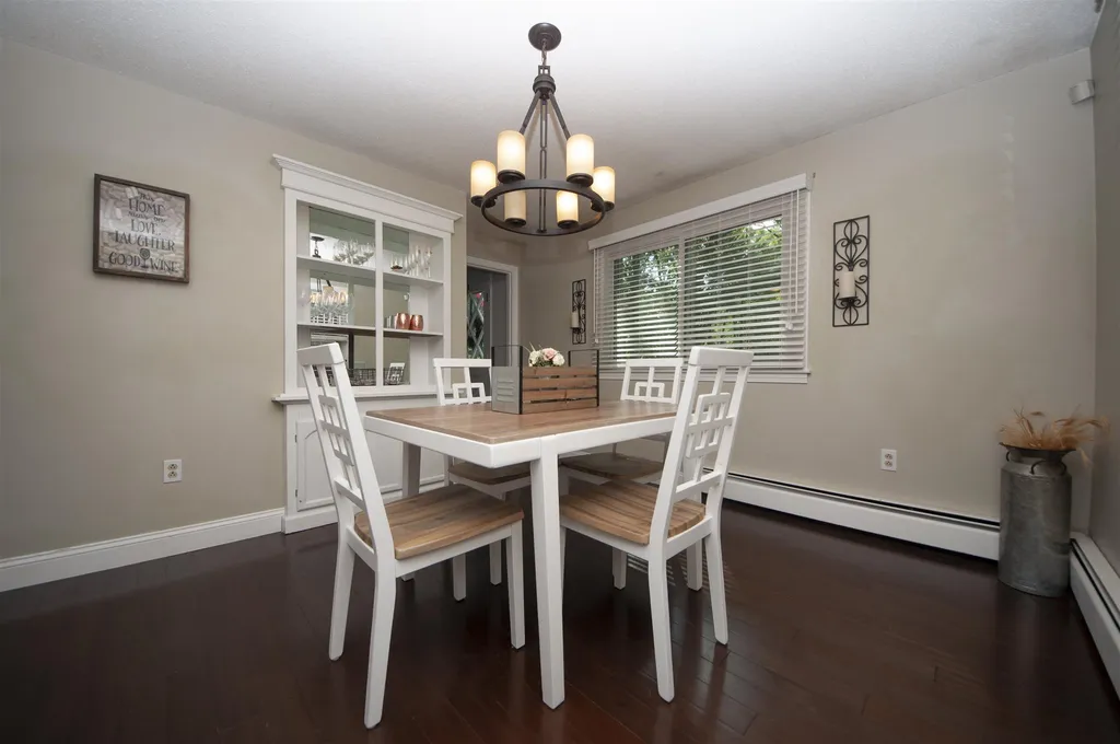 178 Fordway Extension Derry NH 03038