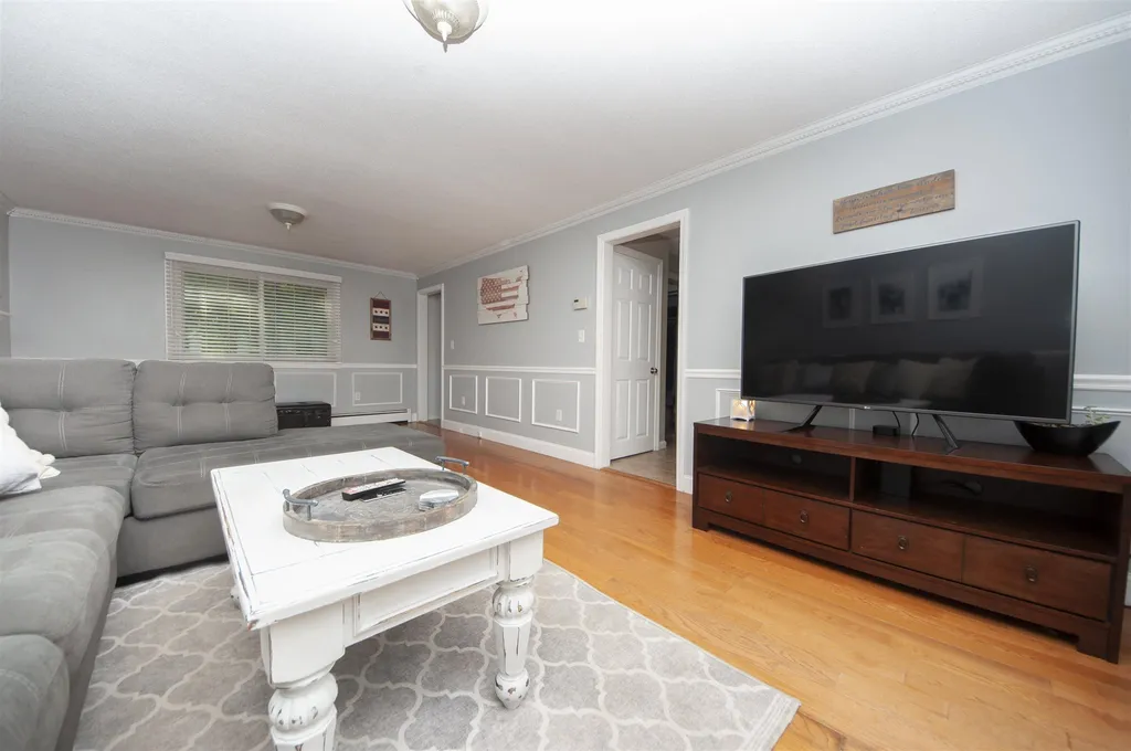 178 Fordway Extension Derry NH 03038